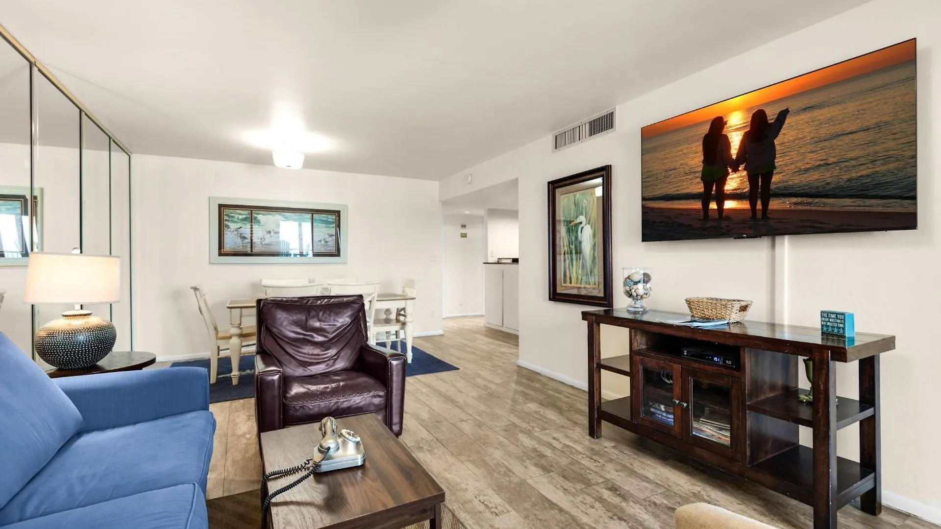 Holiday Surf And Racquet Club 707