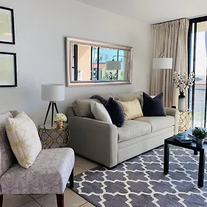  Apartment 1bd With Ocean Views: 40% Off, Self Check-in United States