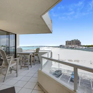 East Pass Towers 305 Apartment